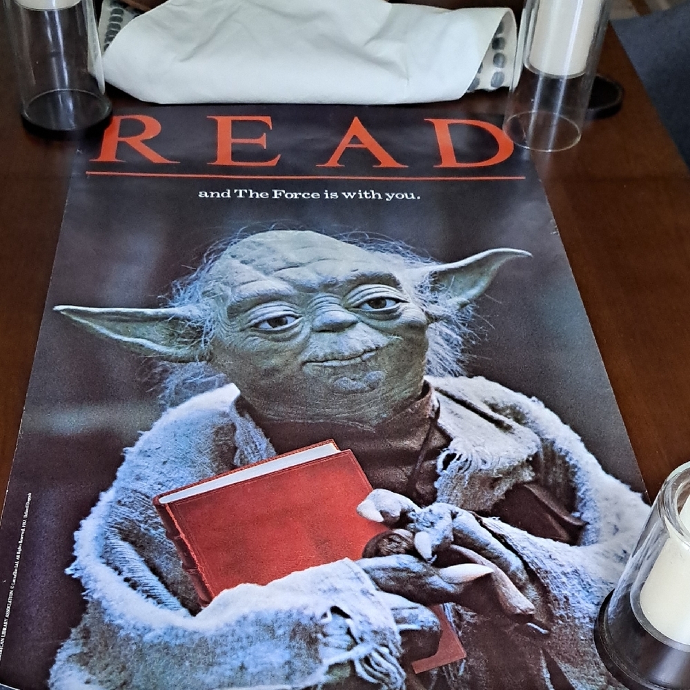 Yoda 'Read' Art Poster